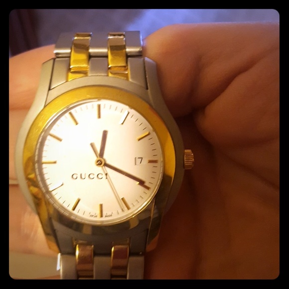 Gucci watch - Picture 1 of 2